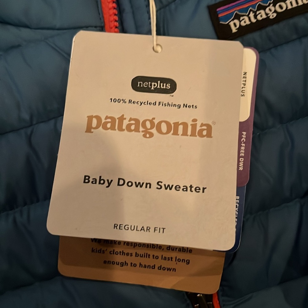 Patagonia Baby Down Jacket - NWT 3-6 Months - Picture 3 of 3
